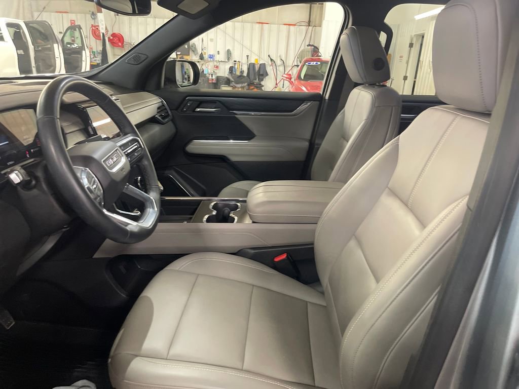 Certified 2024 GMC Acadia Elevation w/ Trailering Package image 14