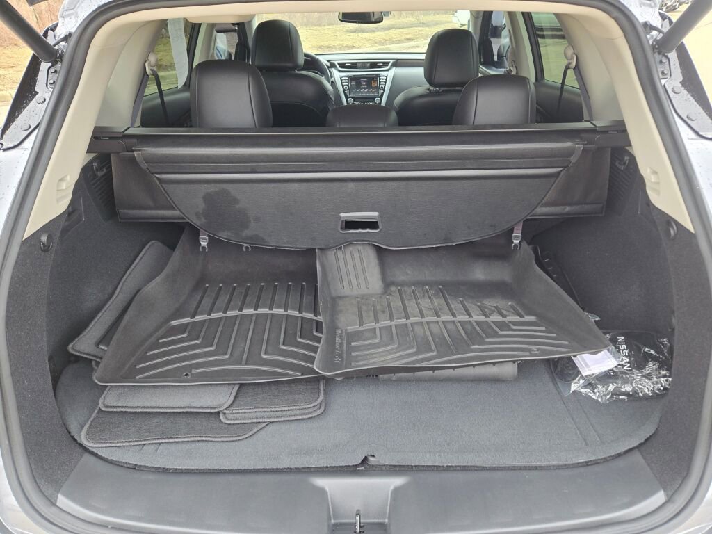 Used 2022 Nissan Murano Platinum w/ Cargo Package image 13