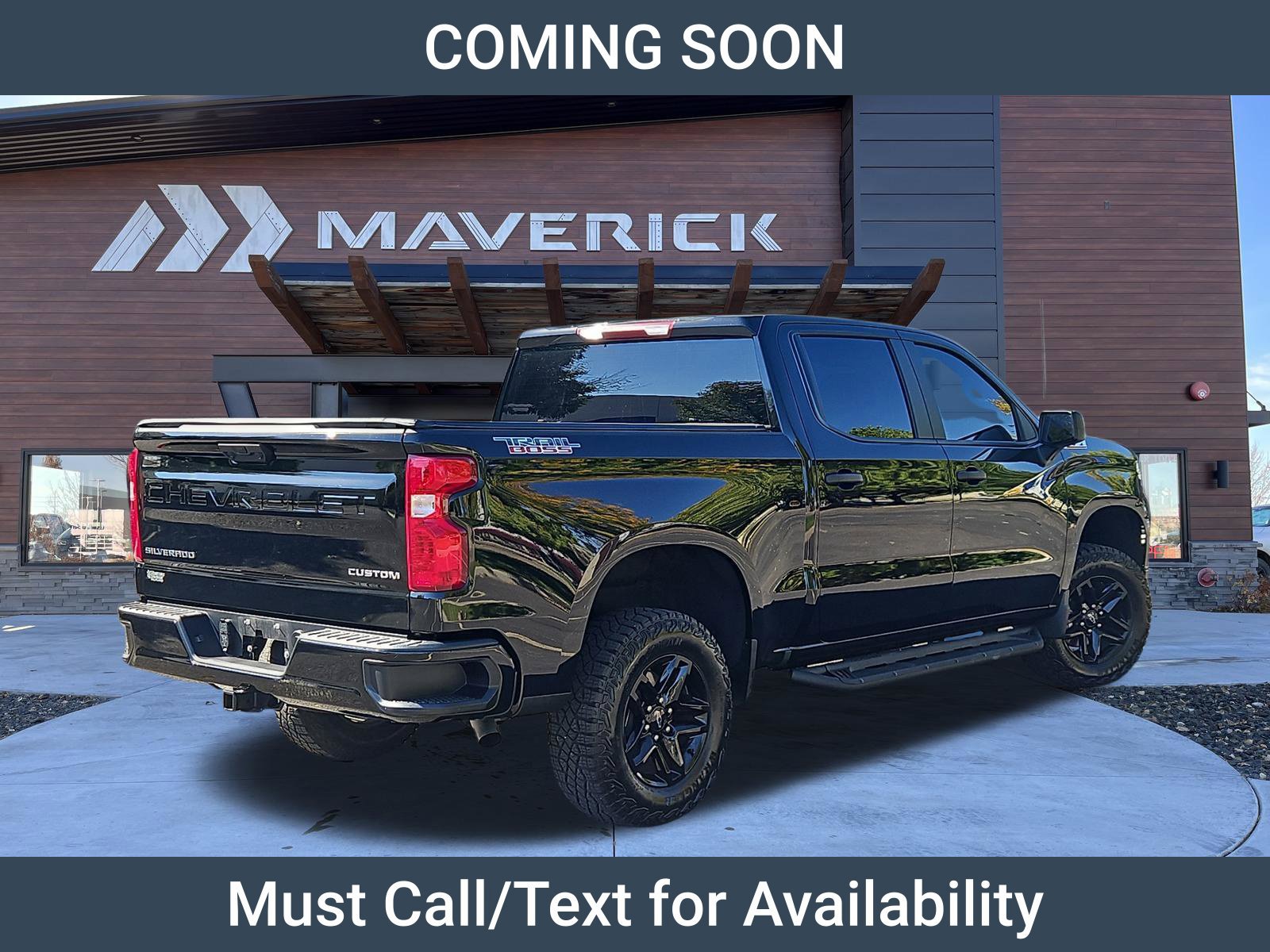 Used 2025 Chevrolet Silverado 1500 Custom Trail Boss AWD/4WD image 4