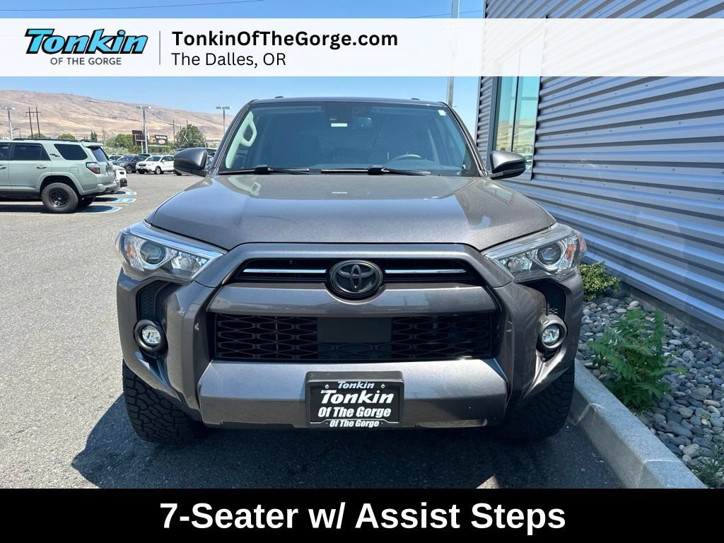 Used 2021 Toyota 4Runner SR5 AWD/4WD image 11