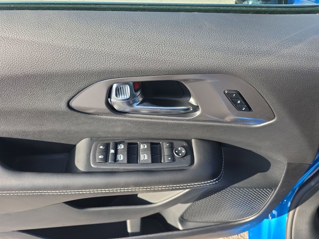 New 2026 Chrysler Pacifica Select image 11