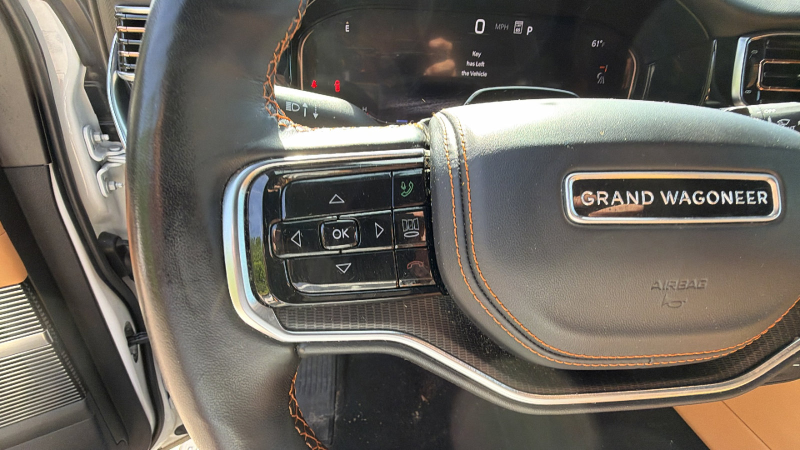 Used 2025 Jeep Grand Wagoneer Series III w/ Rear Seat Video Group 1 AWD/4WD image 31