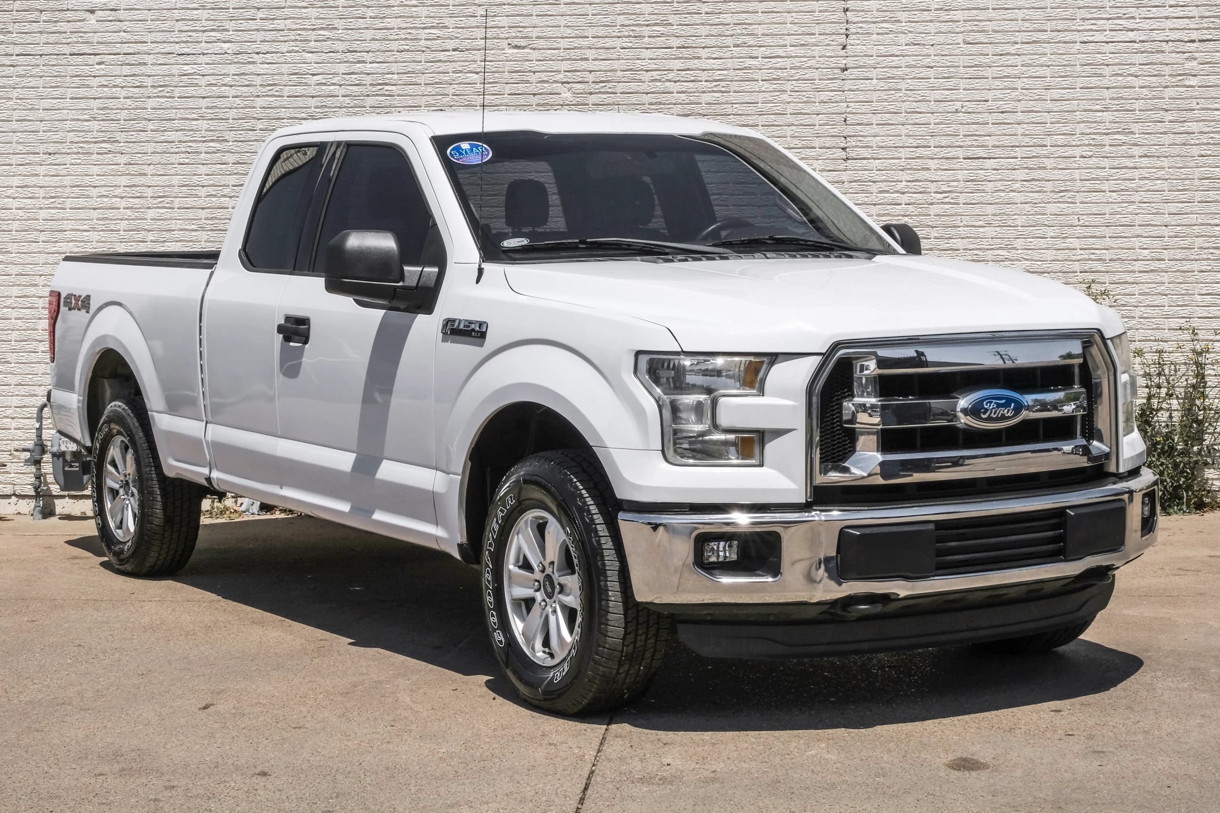 Used 2015 Ford F150 XLT AWD/4WD image 5
