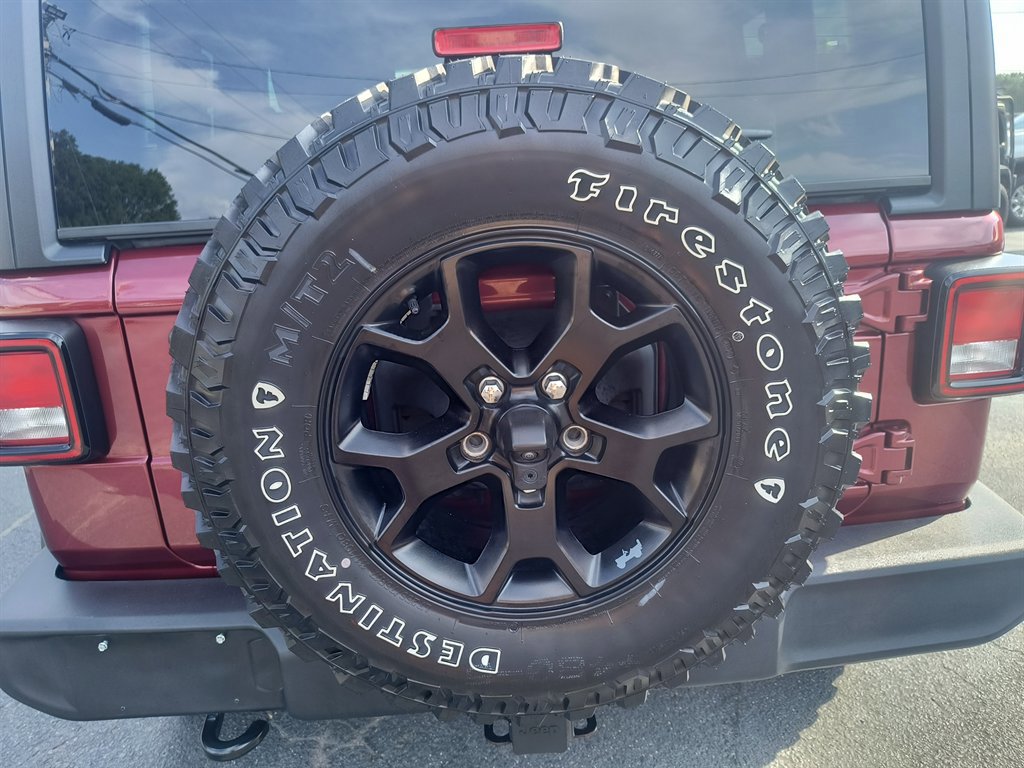 Used 2021 Jeep Wrangler Sport image 12