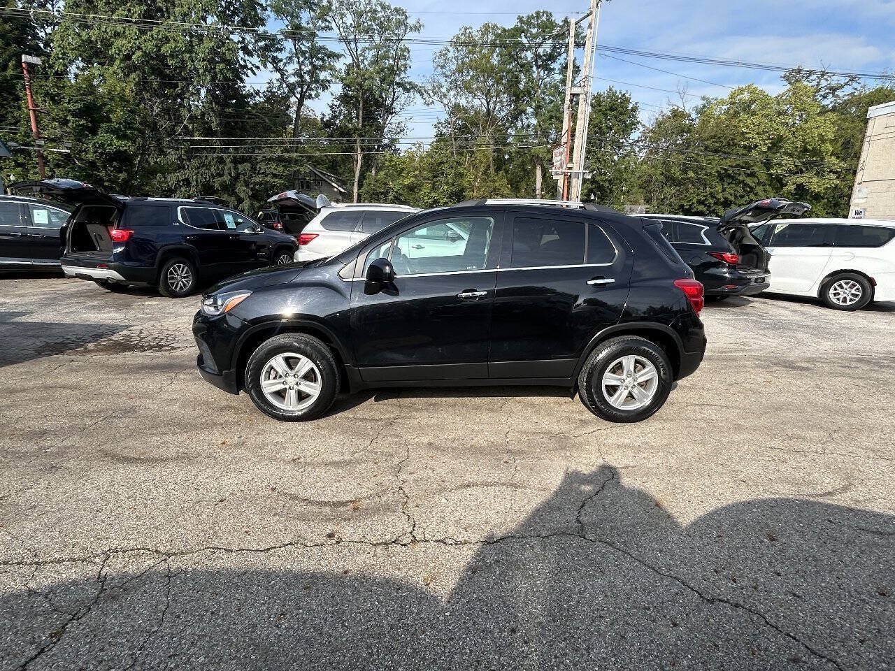 Used 2019 Chevrolet Trax LT w/ LT Convenience Package AWD/4WD image 4