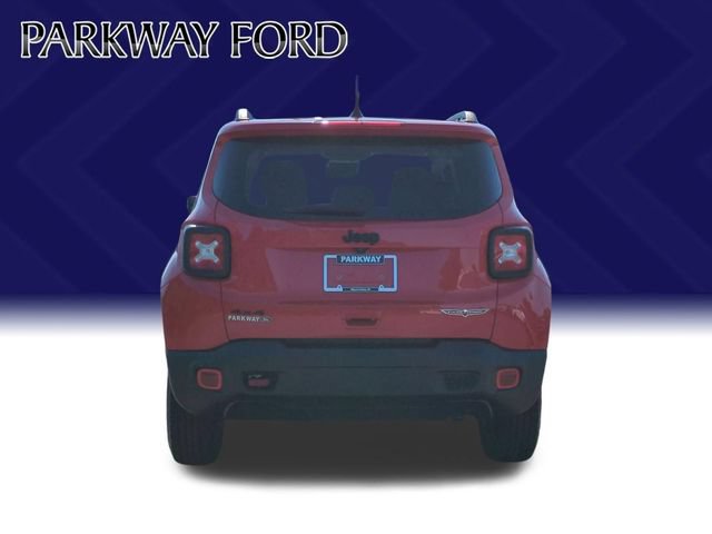 Used 2023 Jeep Renegade Trailhawk AWD/4WD image 4