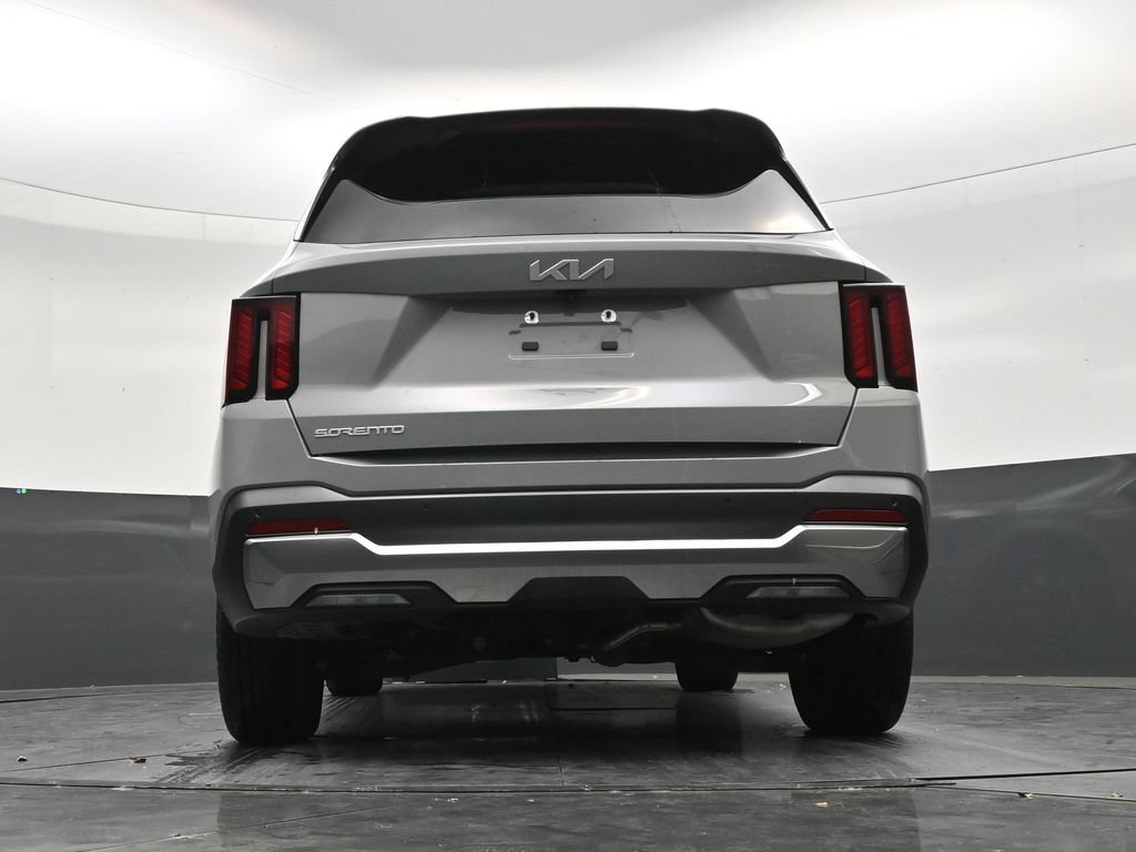 Used 2025 Kia Sorento S w/ Panoramic Sunroof Package FWD image 23