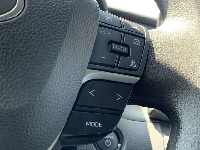 Used 2025 Toyota Camry LE FWD image 23