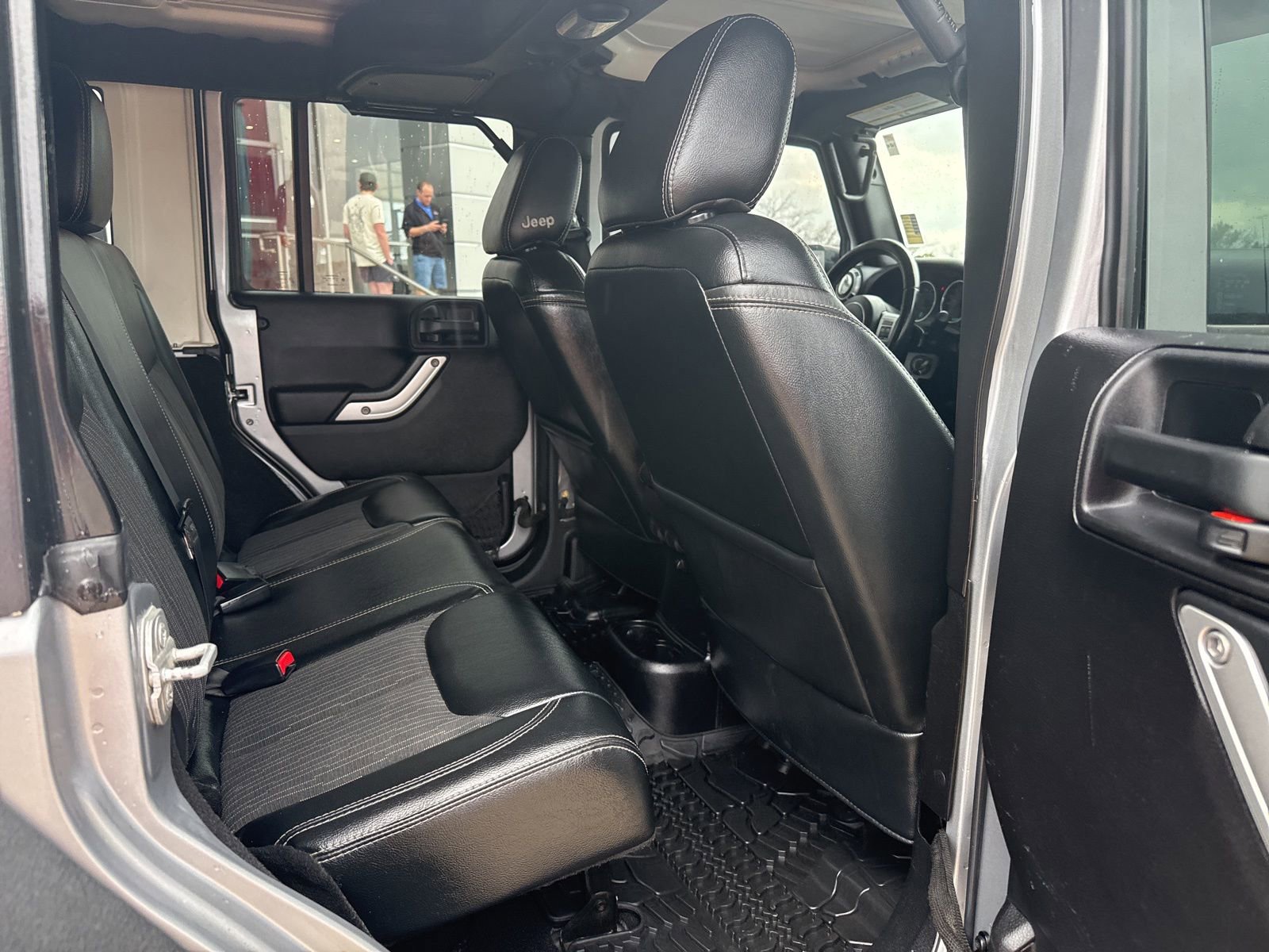 Used 2015 Jeep Wrangler Unlimited Sport image 26