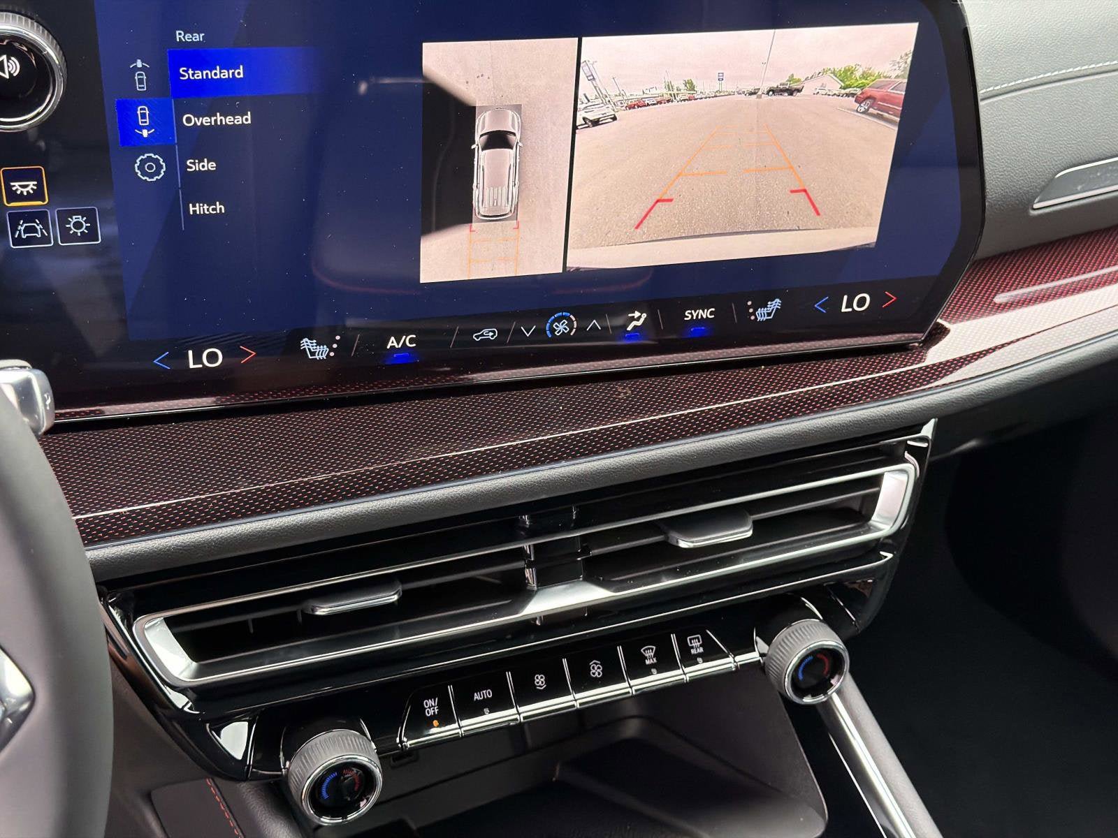 New 2026 Chevrolet Traverse Z71 AWD/4WD image 7