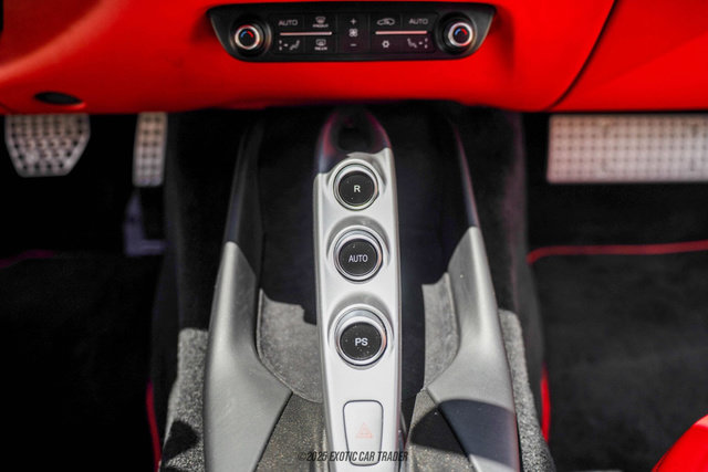 Used 2019 Ferrari 812 Superfast image 27