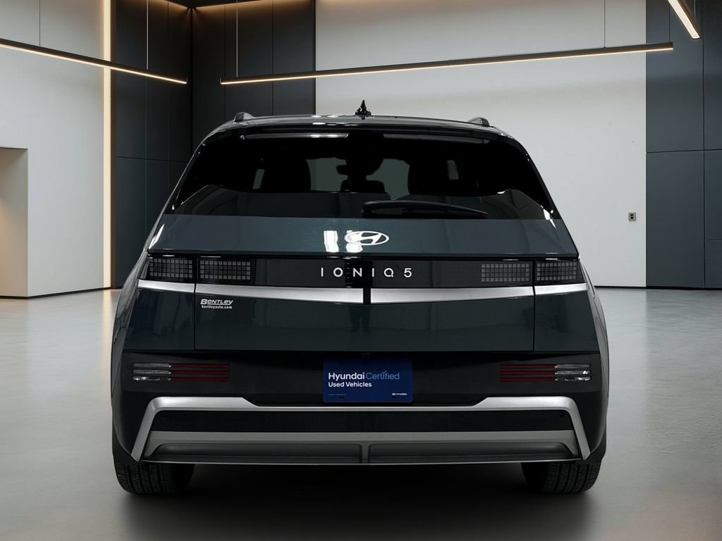 Certified 2025 Hyundai Ioniq 5 SEL RWD image 6