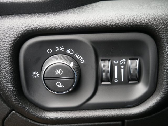 Used 2026 RAM 1500 Big Horn AWD/4WD image 18
