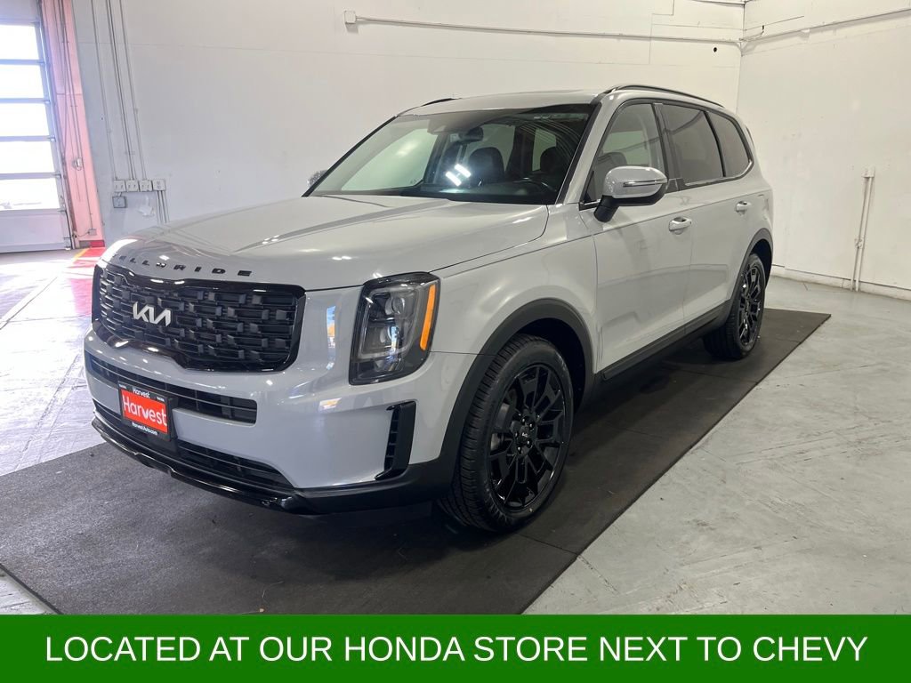 Used 2022 Kia Telluride EX w/ EX Premium Package image 3