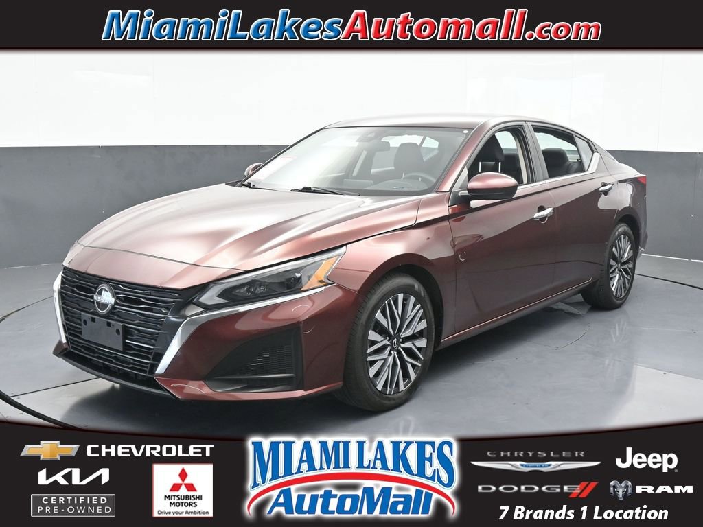 Used 2023 Nissan Altima 2.5 SV