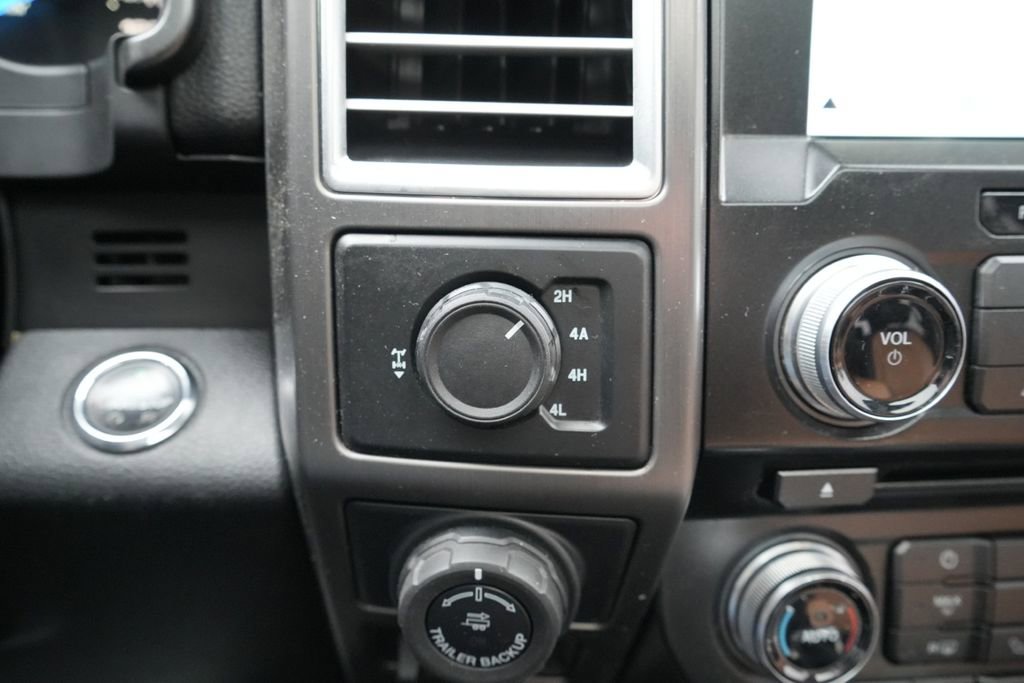 Used 2016 Ford F150 Limited image 40