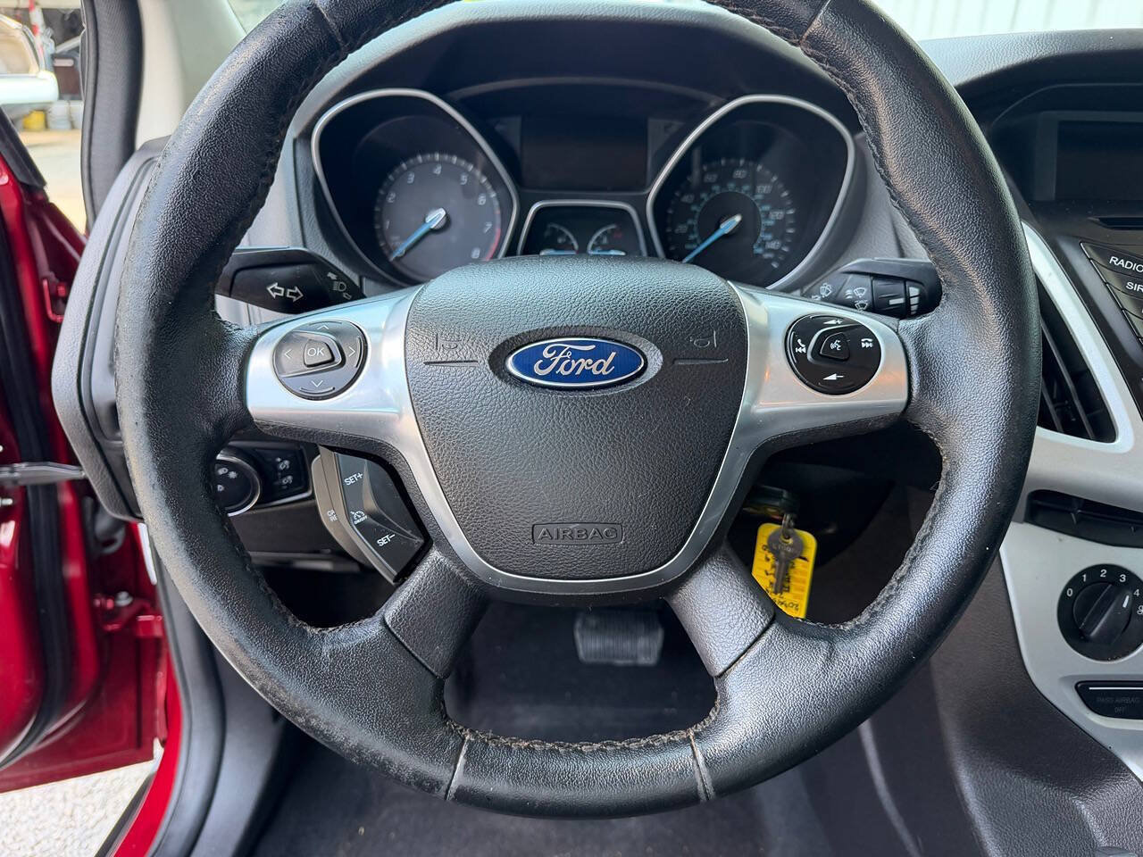 Used 2014 Ford Focus SE w/ Equipment Group 201A FWD image 13