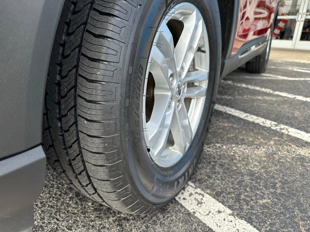 Used 2022 Ford Explorer XLT image 10