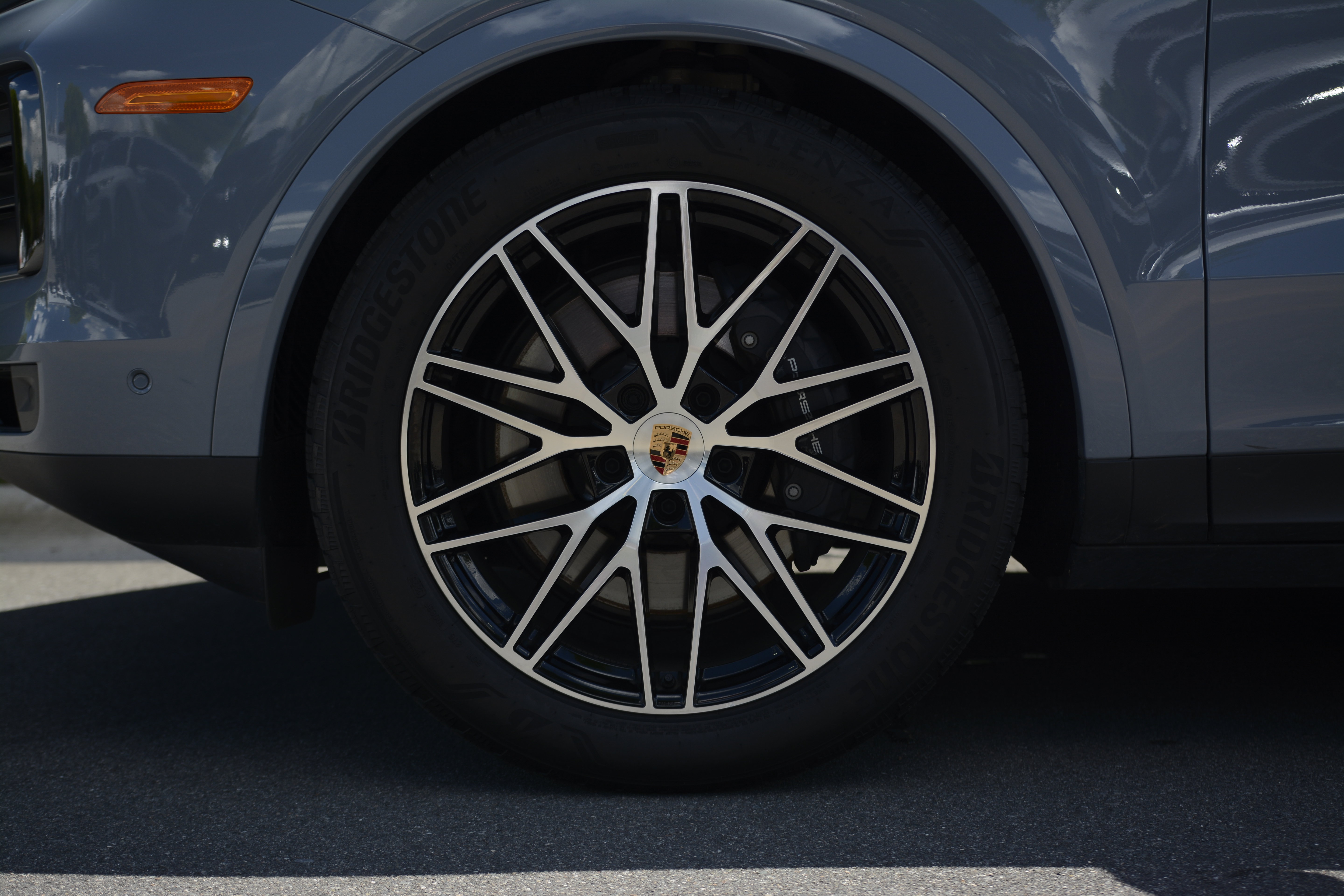 Certified 2026 Porsche Cayenne Coupe AWD/4WD image 38