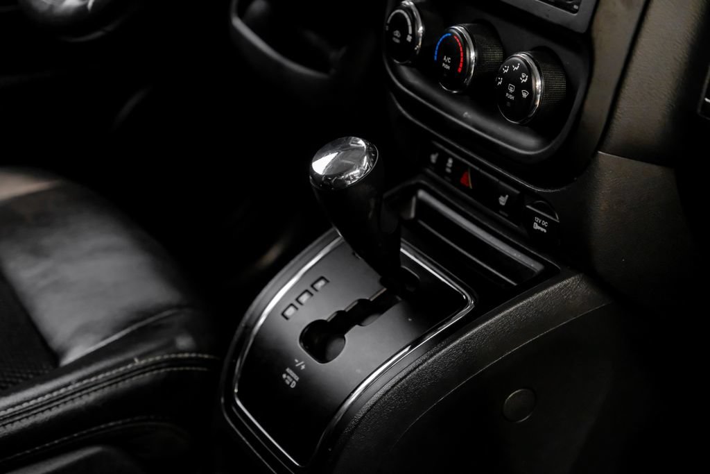 Used 2017 Jeep Patriot Sport w/ Power Value Group FWD image 25