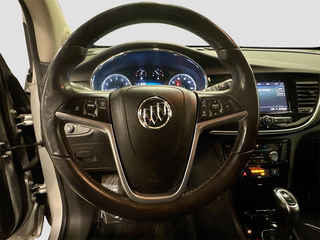 Used 2022 Buick Encore Preferred w/ Safety Package image 10