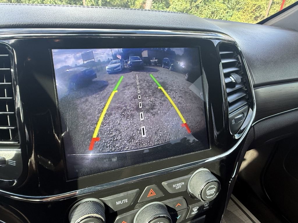 Used 2019 Jeep Grand Cherokee Overland RWD image 22