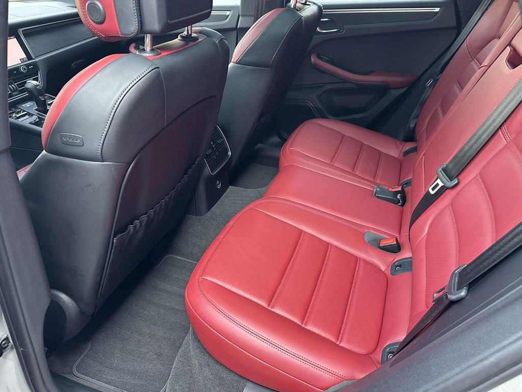 Used 2023 Porsche Macan GTS AWD/4WD image 14