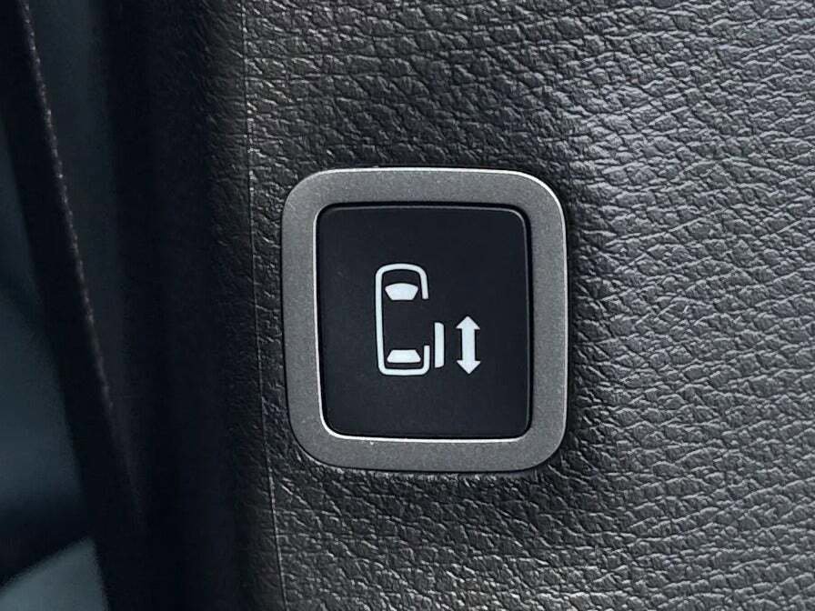 New 2026 Chrysler Voyager LX image 23