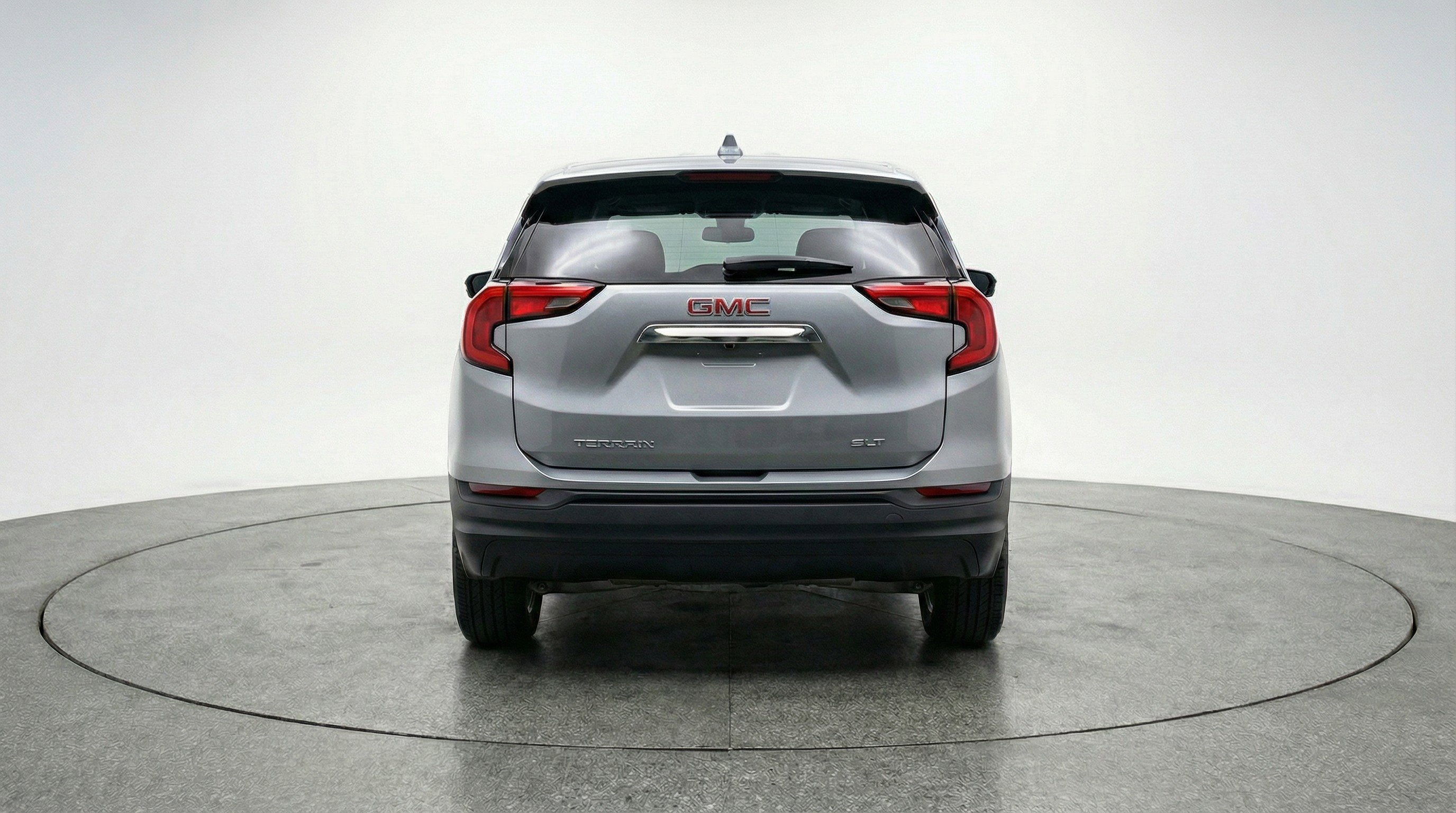 Used 2024 GMC Terrain SLE image 7