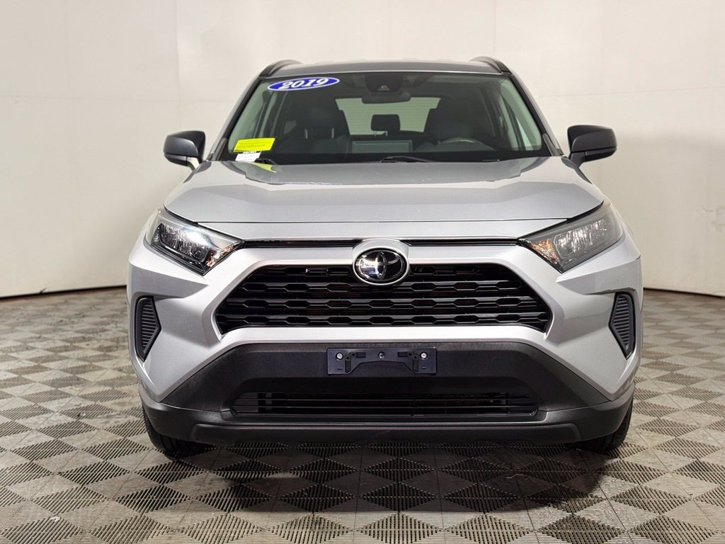 Used 2019 Toyota RAV4 LE w/ All Weather Liner Package AWD/4WD image 10