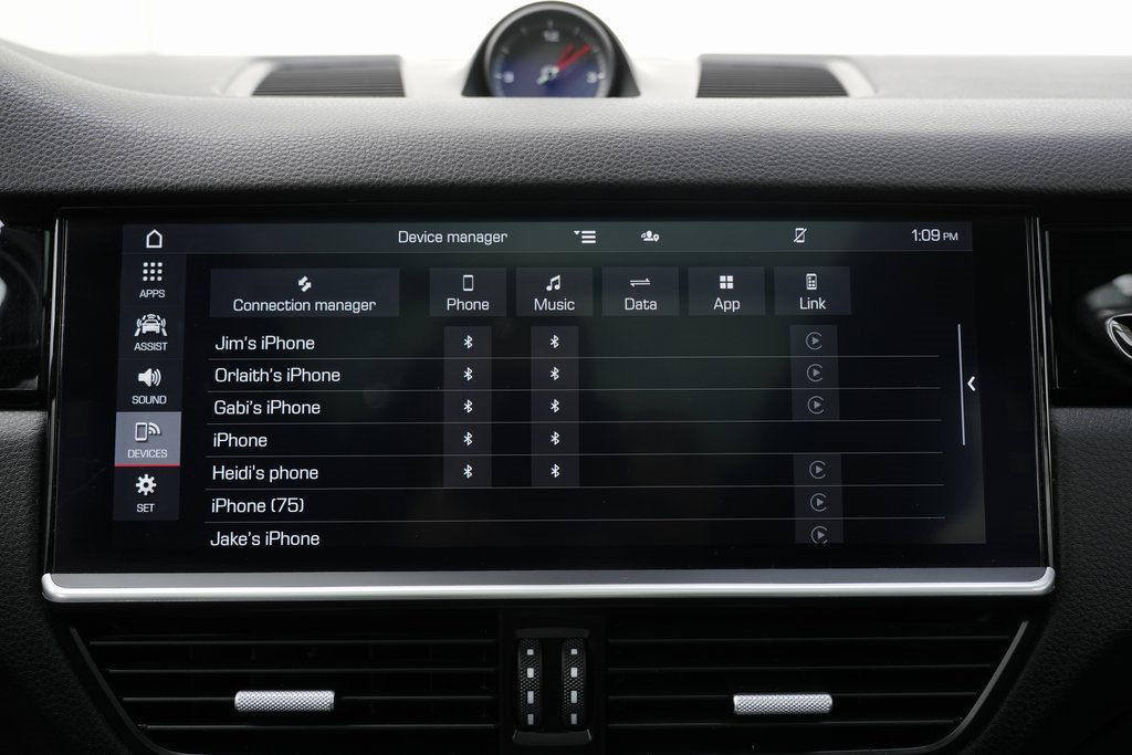 Used 2020 Porsche Cayenne image 65