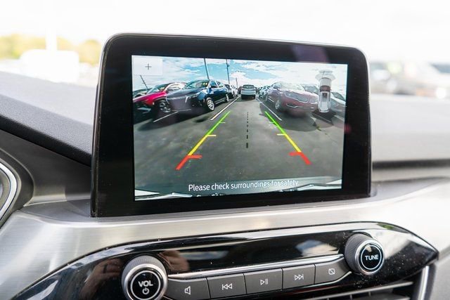 Used 2022 Ford Escape Titanium w/ Class II Trailer Tow Package image 27