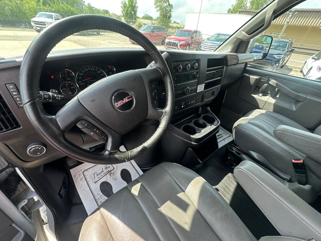 Used 2023 GMC Savana 2500 Extended w/ Driver Convenience Package RWD image 29
