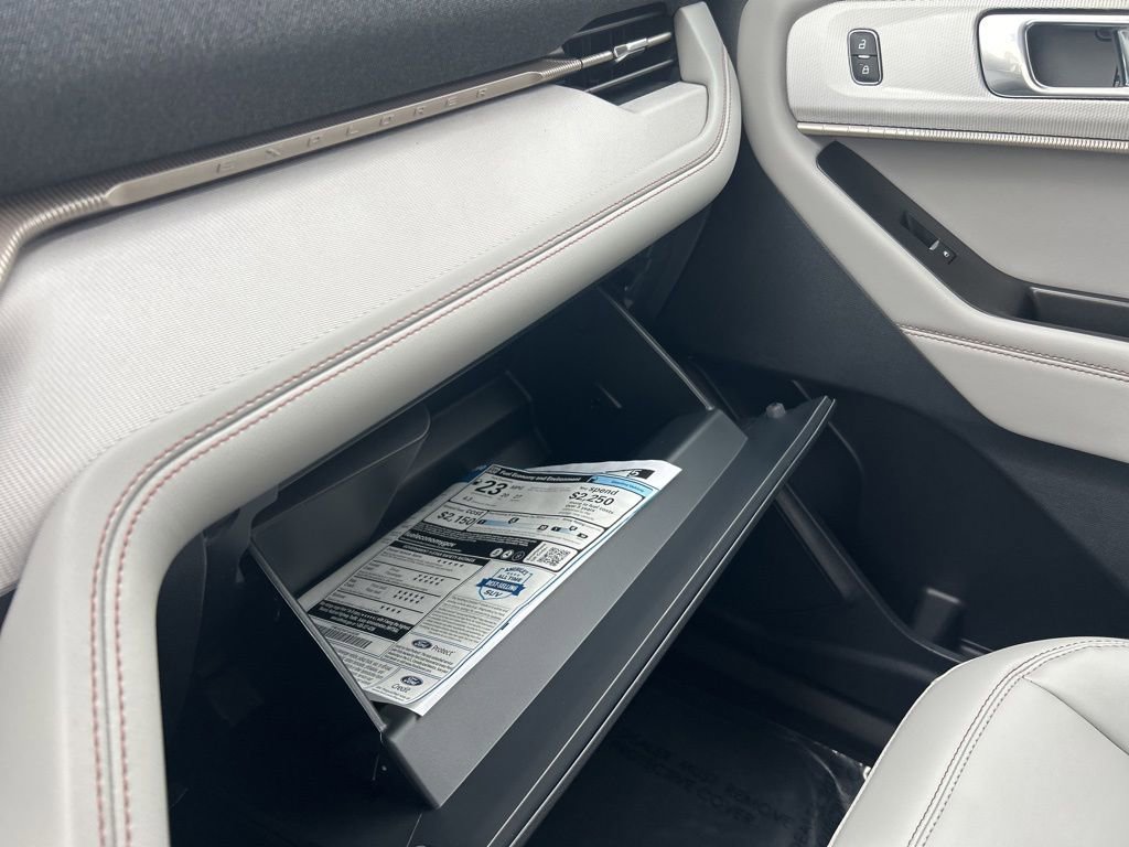 Used 2026 Ford Explorer Active w/ Active Comfort Package image 29