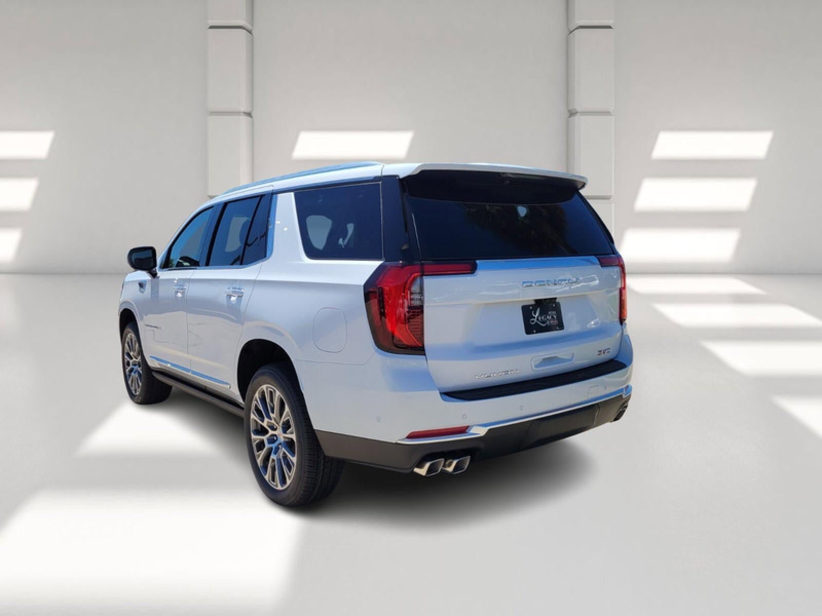 New 2026 GMC Yukon Denali w/ Denali Reserve Package RWD image 5