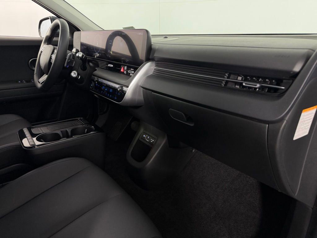 Used 2025 Hyundai Ioniq 5 SEL RWD image 33