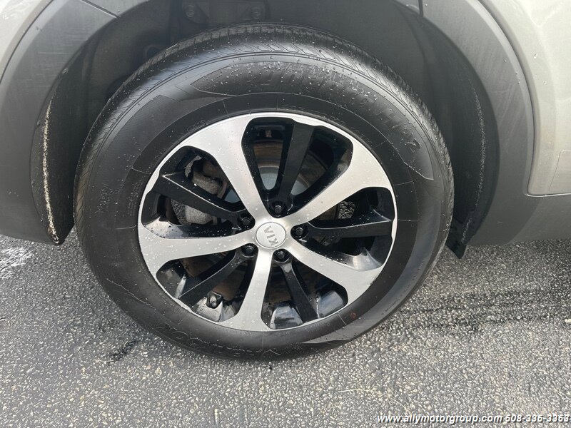 Used 2018 Kia Sorento EX AWD/4WD image 11