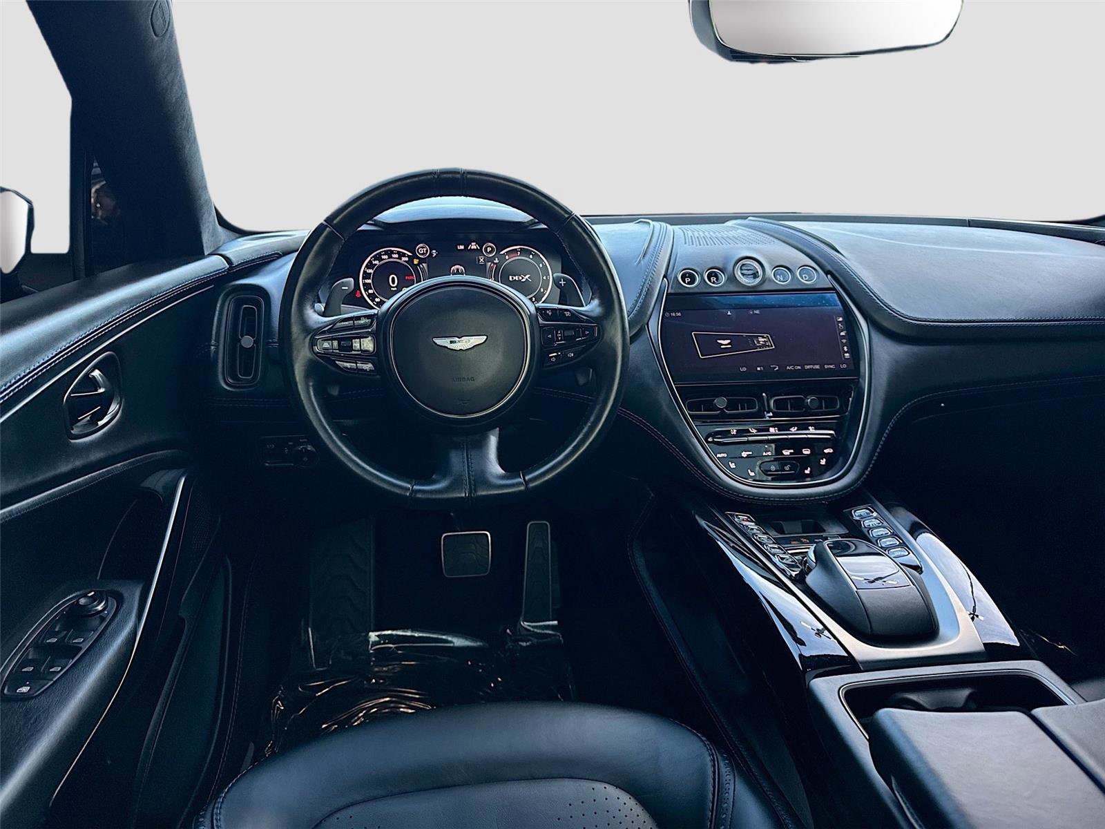 Used 2021 Aston Martin DBX image 20