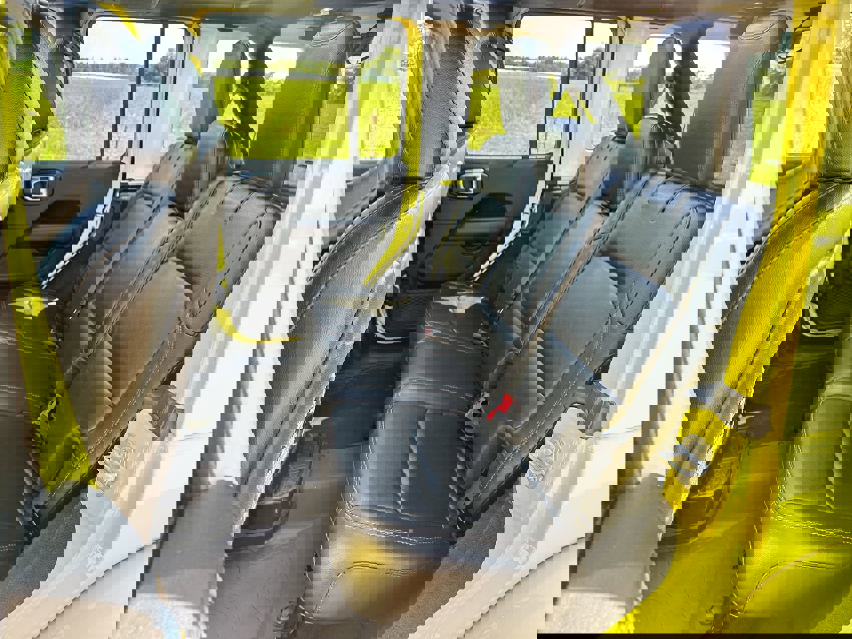 Used 2022 Jeep Wrangler Unlimited Rubicon w/ Trailer Tow Package image 23