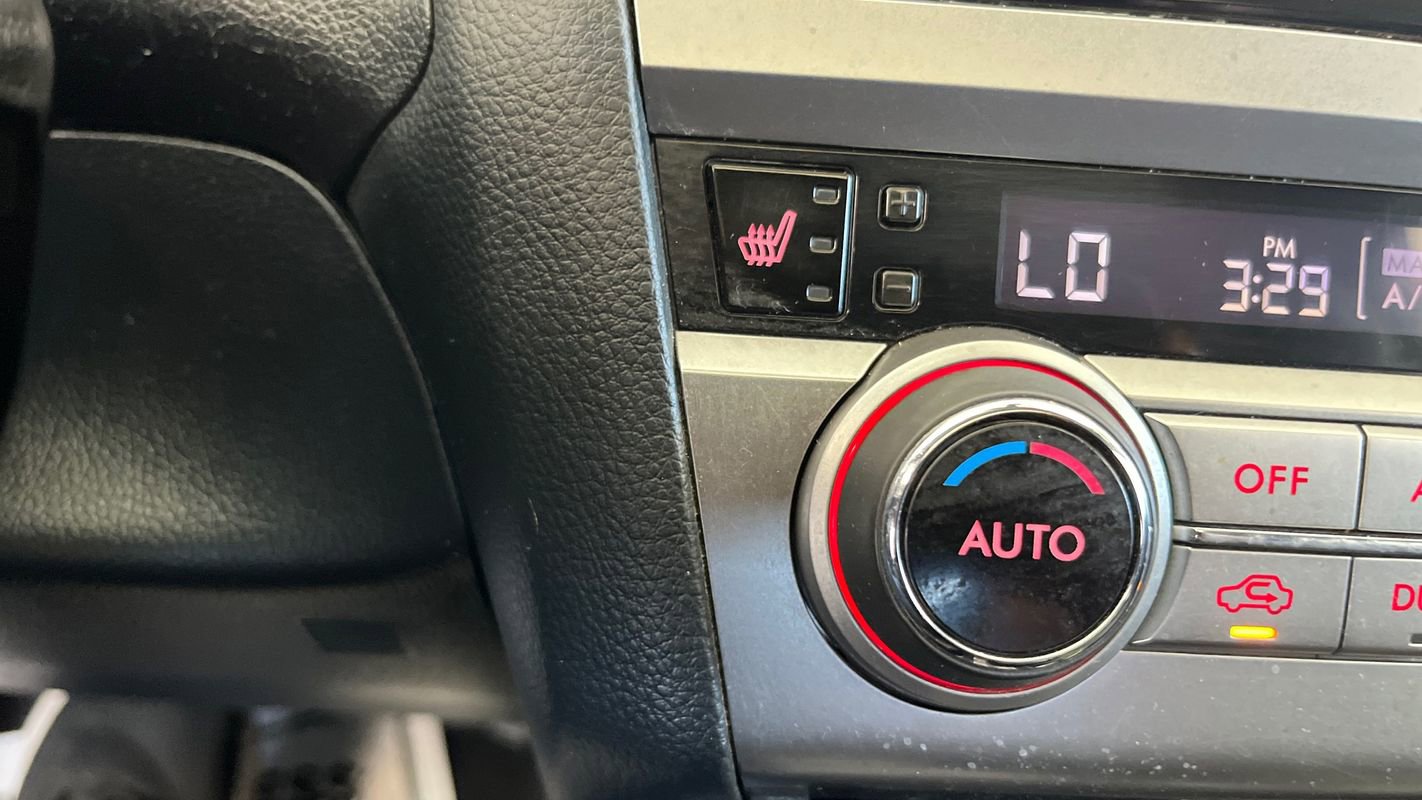 Used 2017 Subaru Outback 2.5i Limited image 19