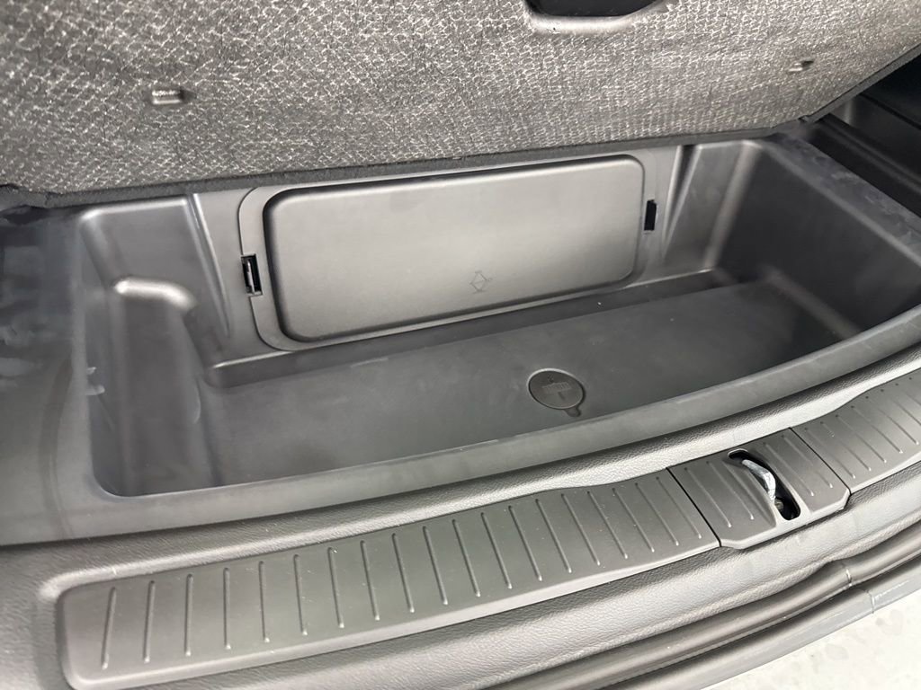 New 2025 Jeep Grand Cherokee L Limited w/ Luxury Tech Group II image 9