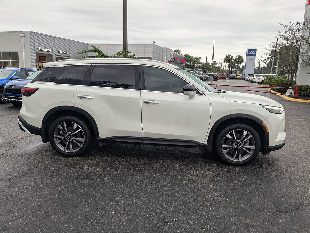Used 2024 INFINITI QX60 Luxe FWD image 4