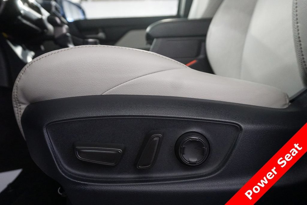 Certified 2025 Toyota Tacoma Limited AWD/4WD image 7