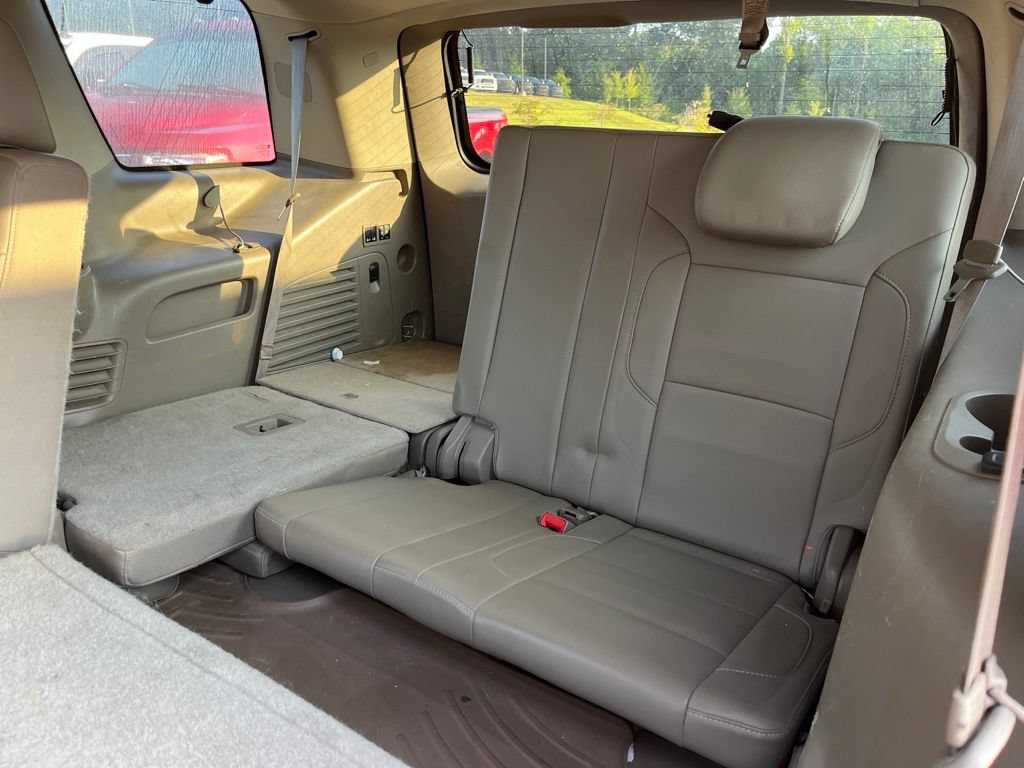 Used 2015 Chevrolet Tahoe LT w/ Luxury Package RWD image 10