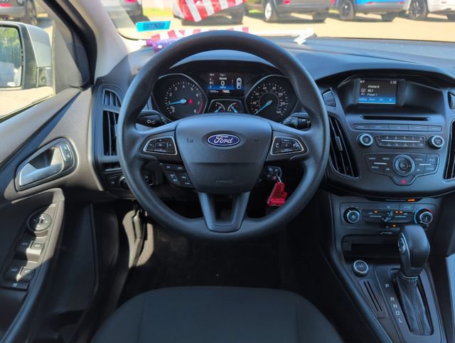 Used 2017 Ford Focus SE w/ Interior Protection Package FWD image 15