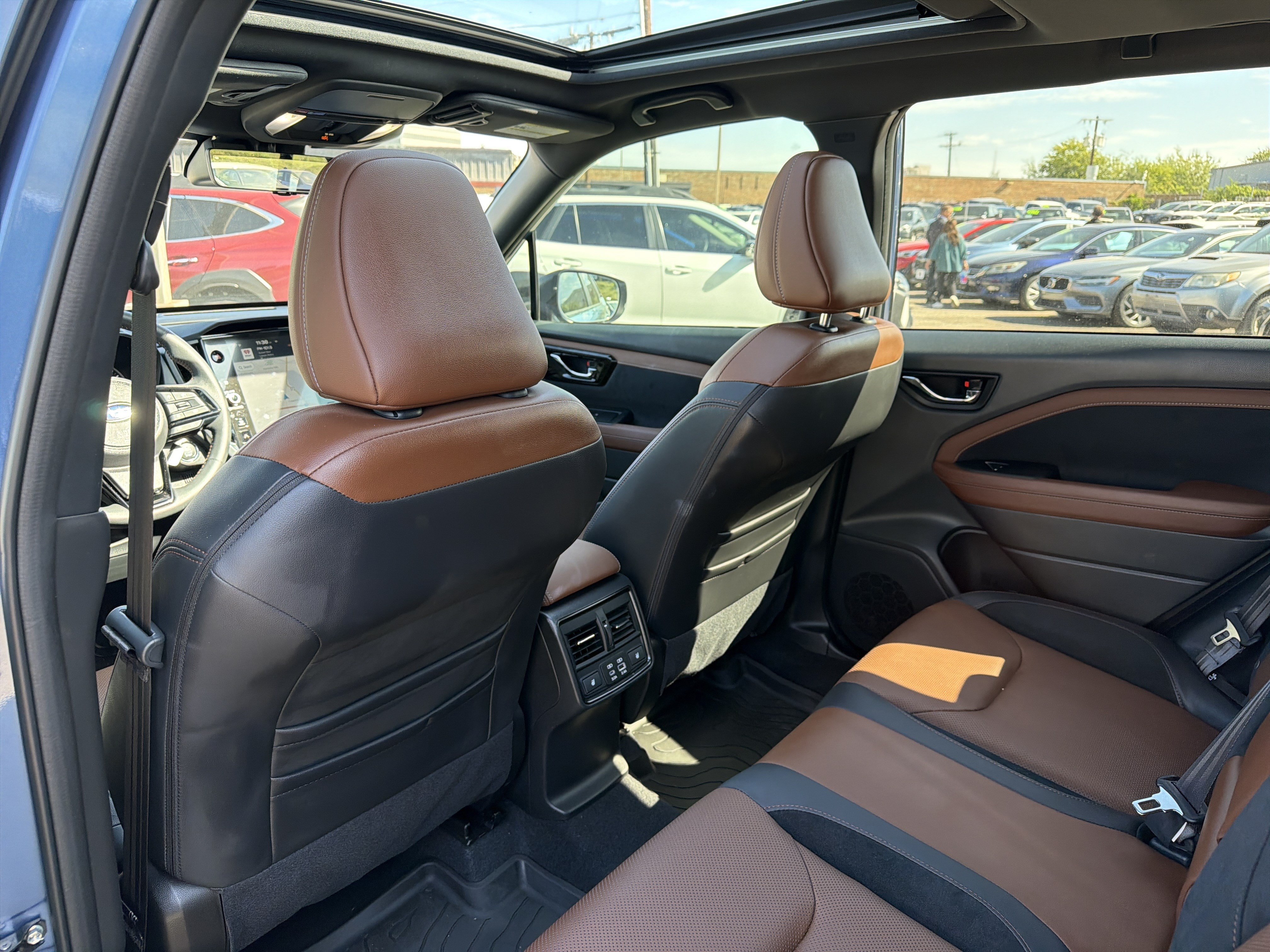 Certified 2025 Subaru Forester Touring AWD/4WD image 27
