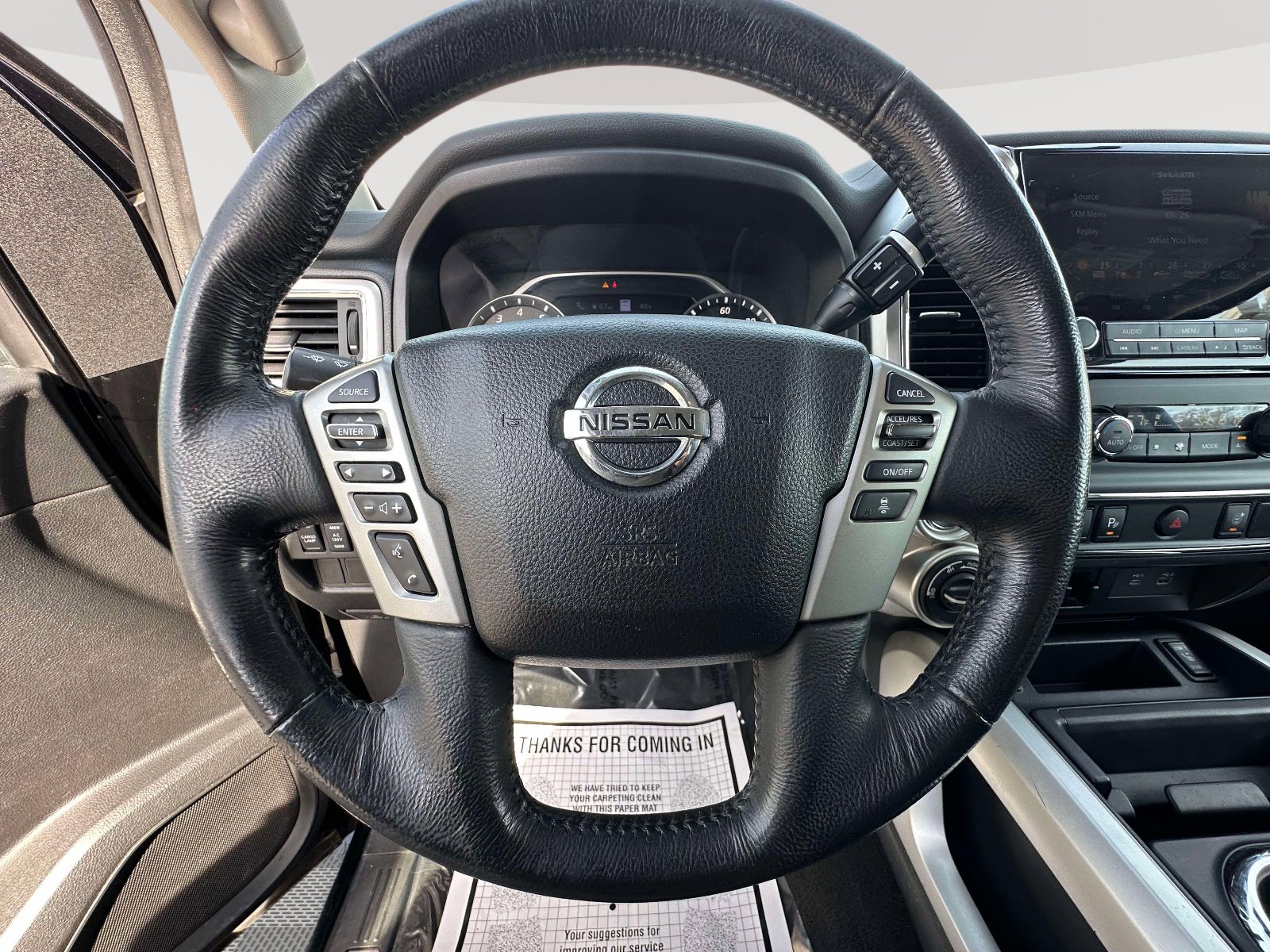 Used 2020 Nissan Titan SV w/ SV Convenience Package image 12