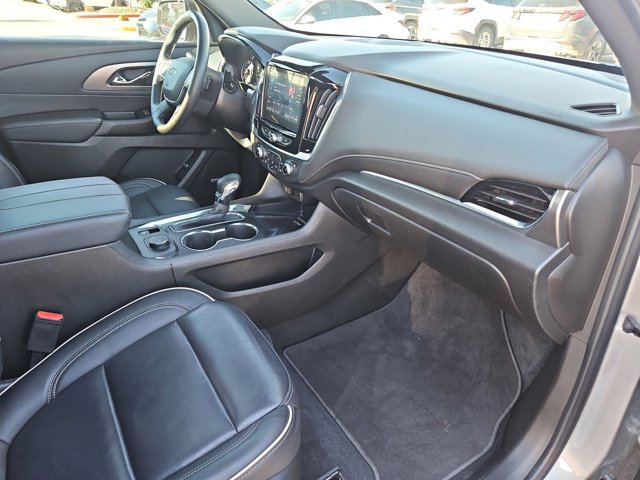 Used 2023 Chevrolet Traverse Premier w/ Redline Edition image 23