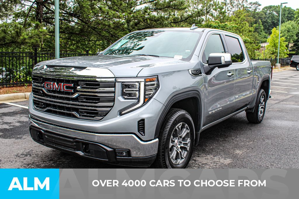Used 2026 GMC Sierra 1500 SLT RWD image 2