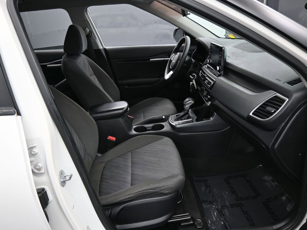 Used 2022 Kia Seltos LX image 34
